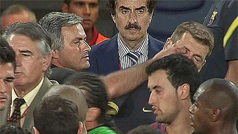 Top 5 vụ bê bối trong lịch sử El Clasico  Top 5 vụ bê bối trong lịch sử El Clasico